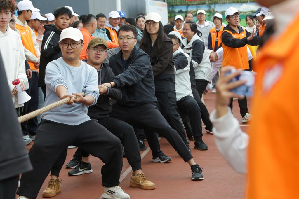 拔河1.jpg